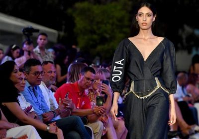 En Tunisie, du plastique marin transformé en une marque de mode éco-responsable