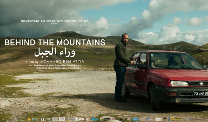Les Ordinaires Behind the mountains