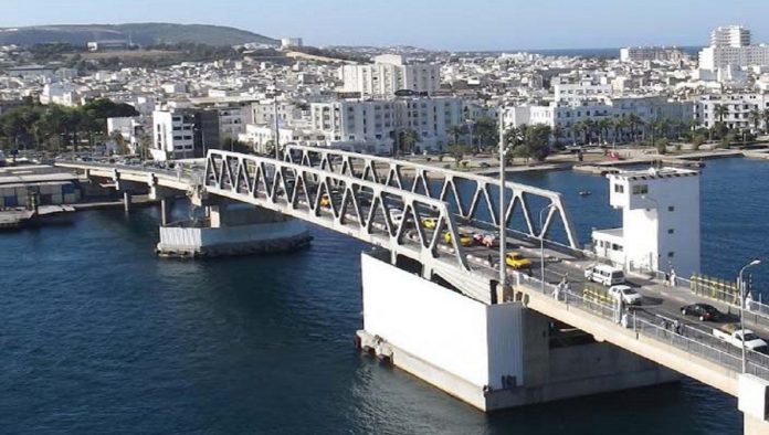 Bizerte levée pont mobile réalisée succès