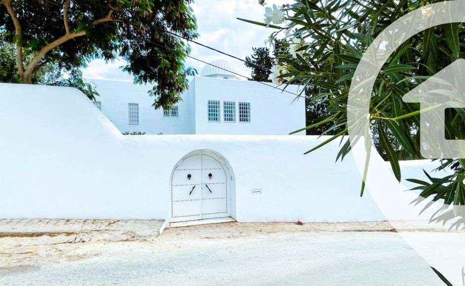 Villa S+5 à louer à Gammarth Supérieur, à proximité du Café Journal !