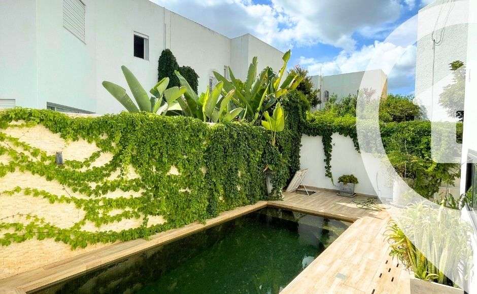 Magnifique villa S+3 à louer à La Marsa Les Pins